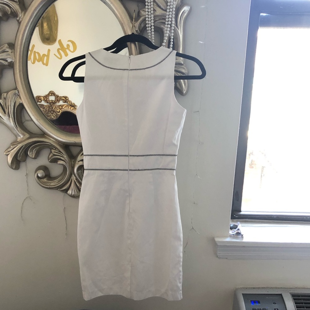 Bow Dress - Picture 3 of 4